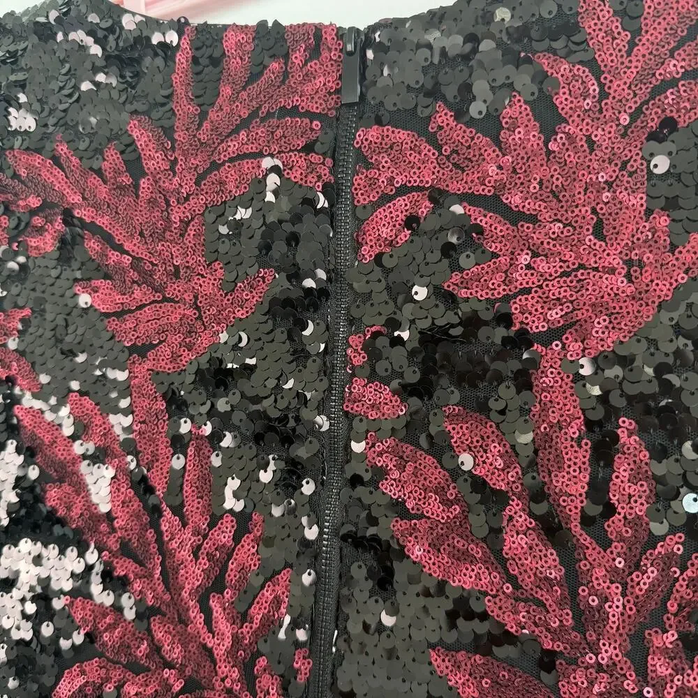 NWT Neiman Marcus Sequin Cocktail Dress Size 10 Split Sleeve maroon black Party